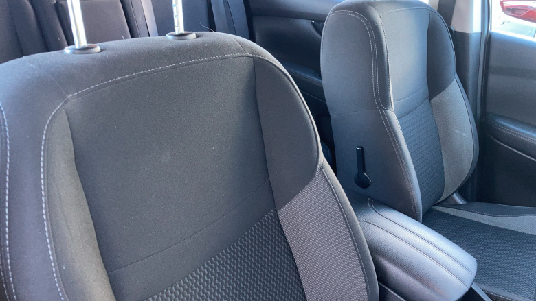 Nissan Qashqai 1.3 DiG-T Acenta Premium 5dr Petrol Hatchback